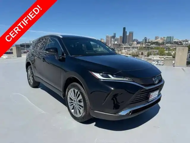 2023 Toyota Venza XLE Hybrid AWD's photo