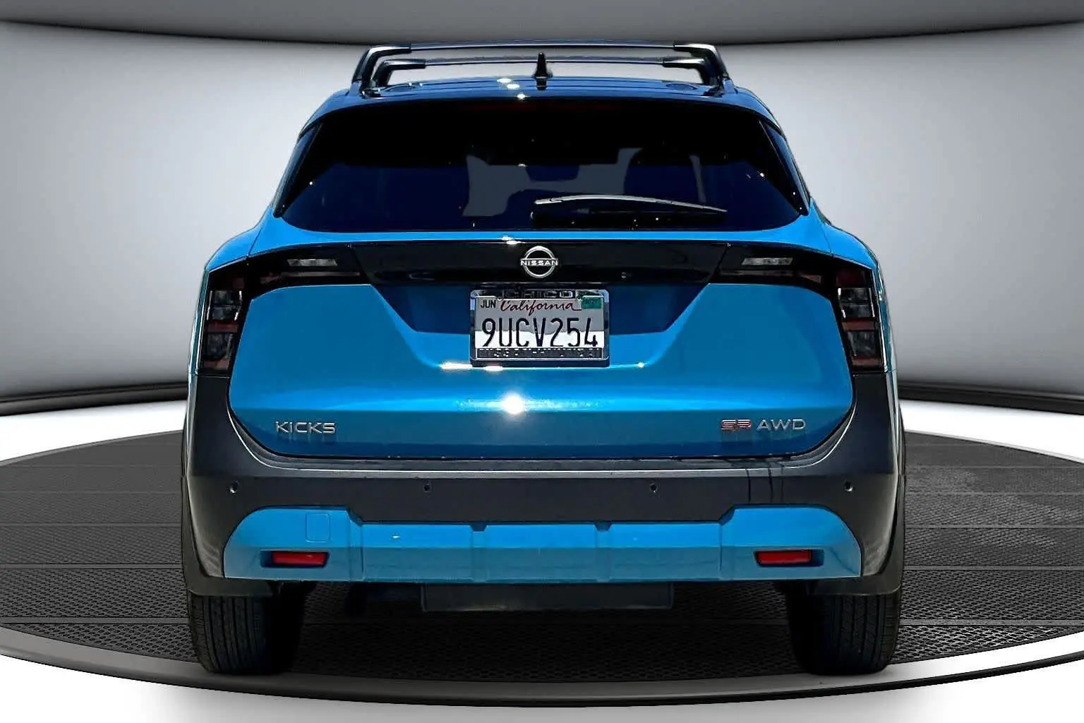 2025 Nissan Kicks 2.0 SR AWD photo 5