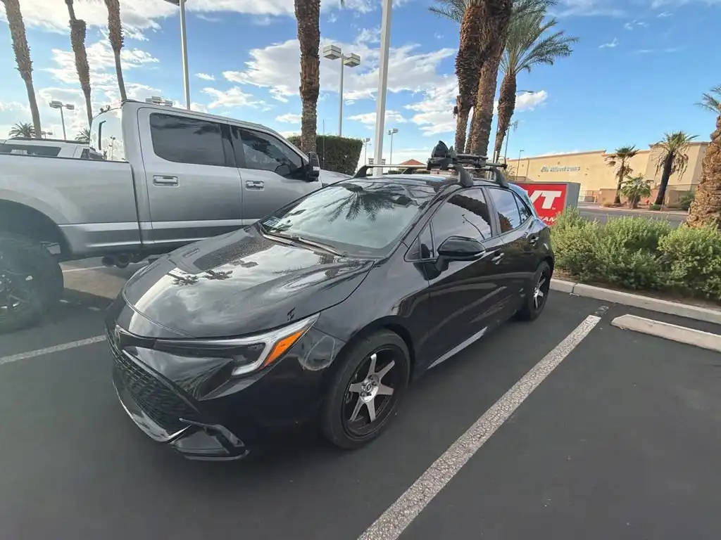 2025 Toyota Corolla SE CVT's photo