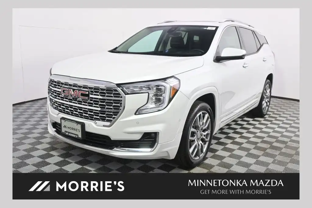 2023 GMC Terrain Denali AWD's photo