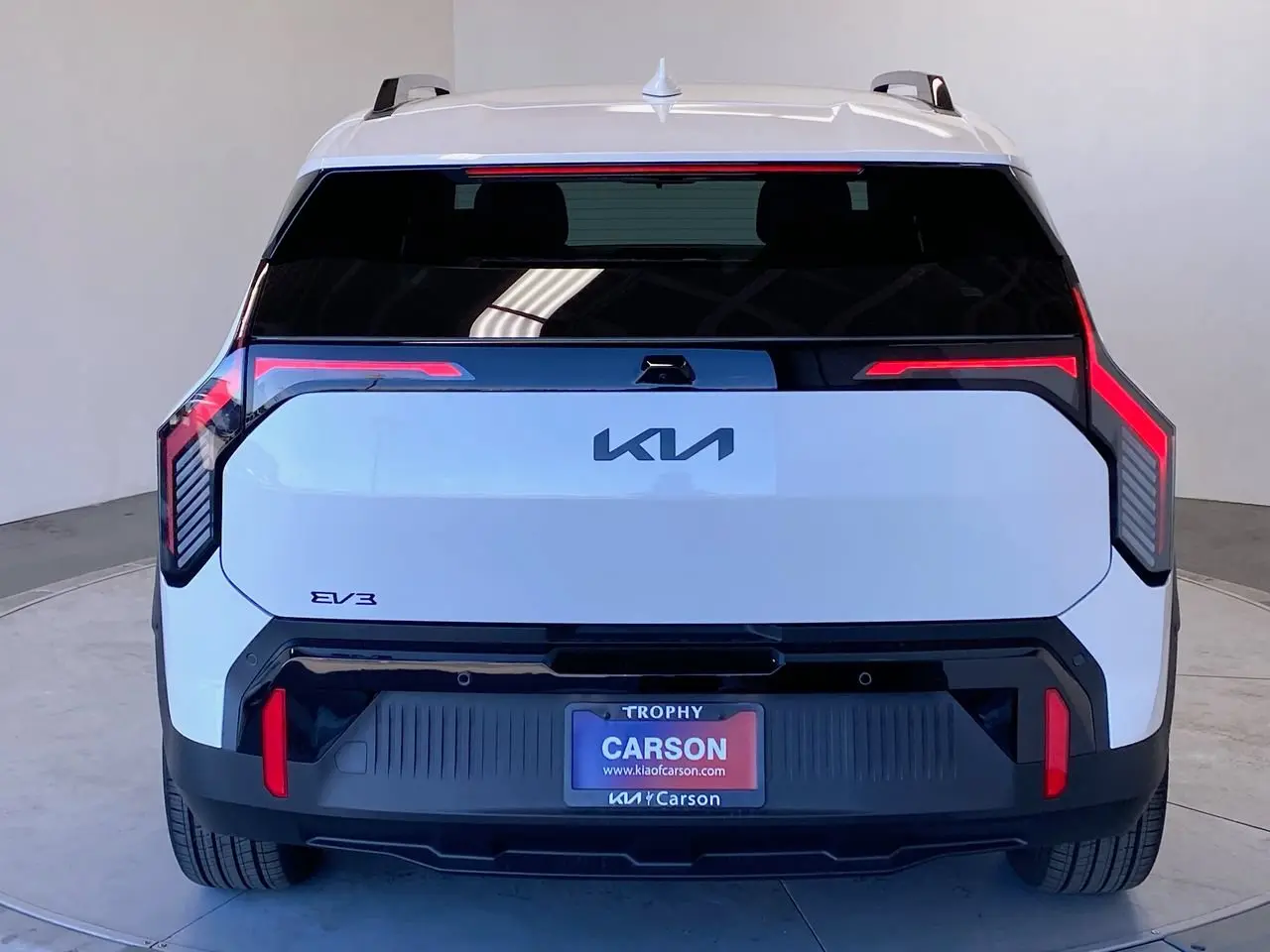 2027 Kia EV3 AWD Land photo 4