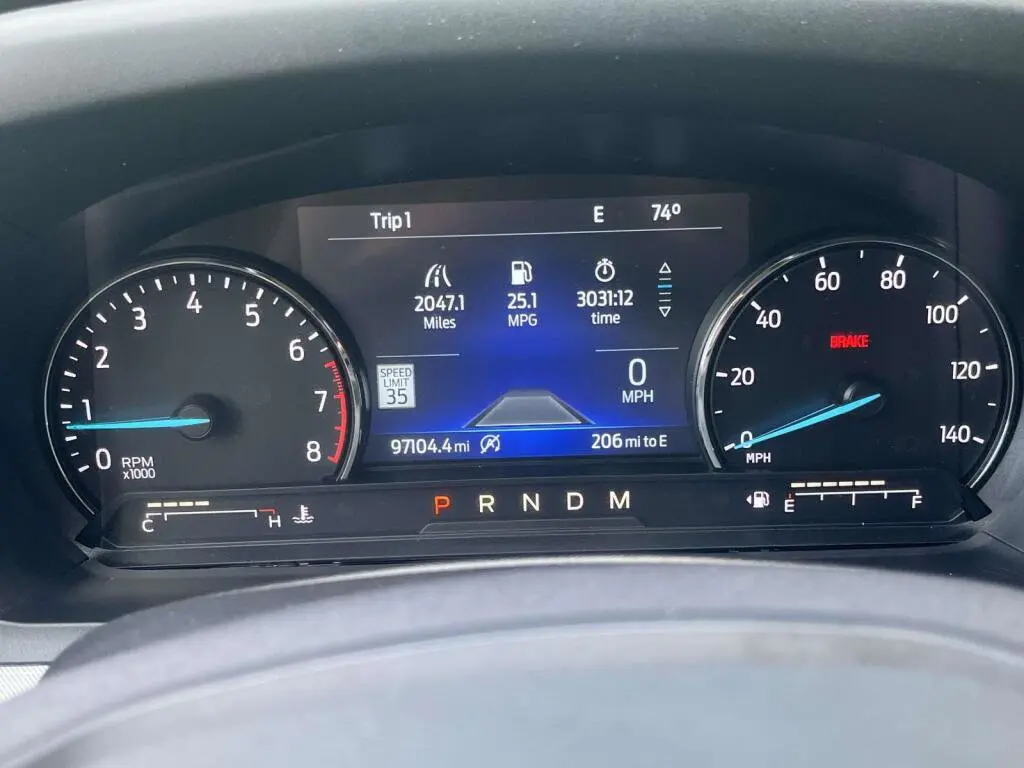 2020 Ford Explorer XLT 4WD photo 3