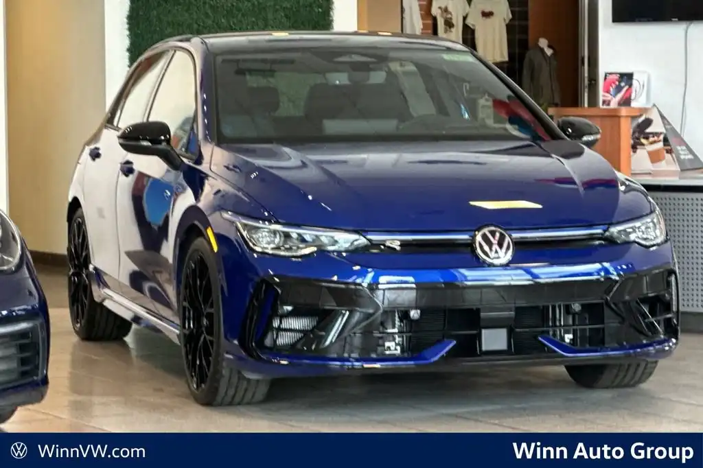 2026 Volkswagen Golf R 4-Door DSG's photo