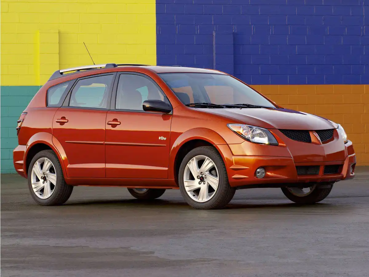 2004 Pontiac Vibe Base's photo