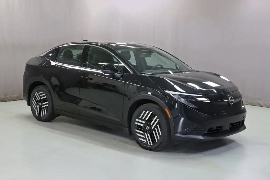 2026 Nissan Leaf SV+'s photo