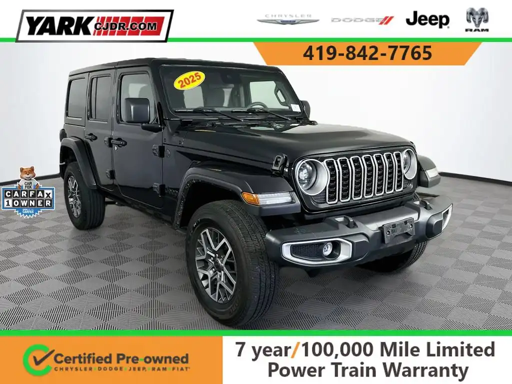 2025 Jeep Wrangler Sahara's photo