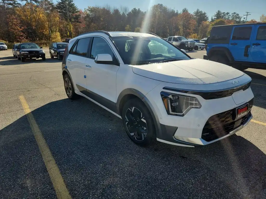 2025 Kia Niro Wave EV's photo