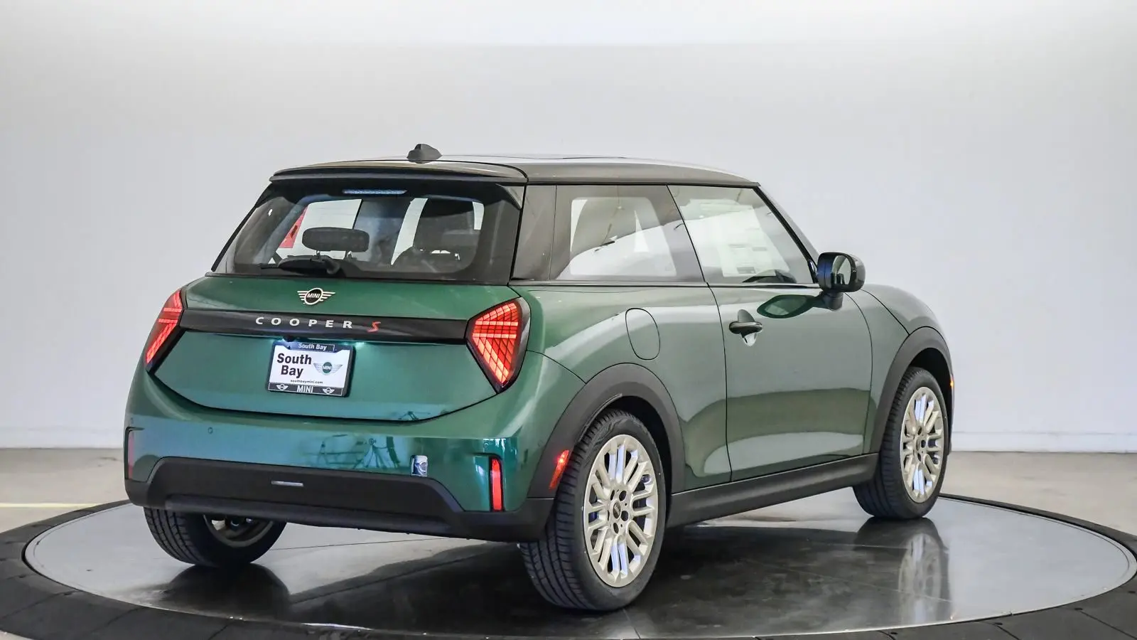 2026 MINI Hardtop Cooper S photo 5