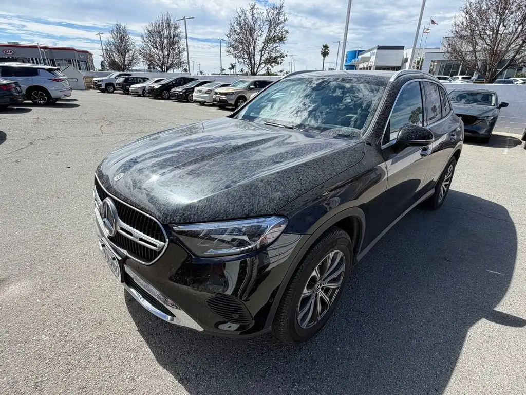 2024 Mercedes-Benz GLC GLC 300's photo