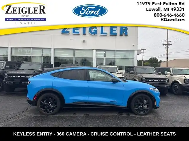 2023 Ford Mustang-Mach-e Premium's photo