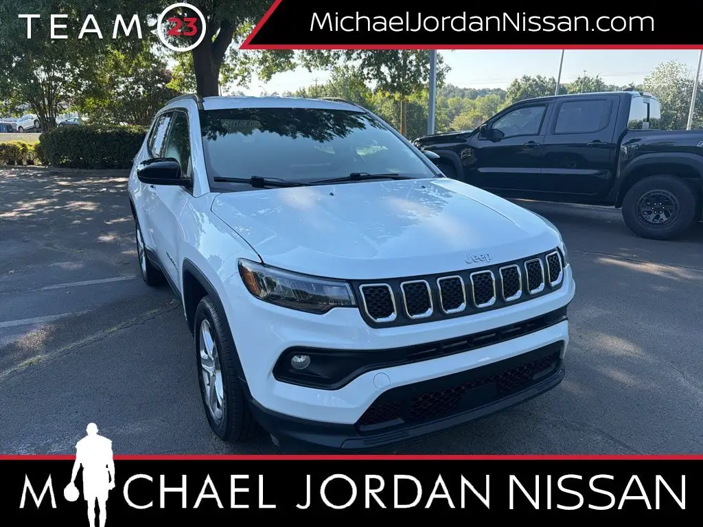 2024 Jeep Compass Latitude 4WD photo 1