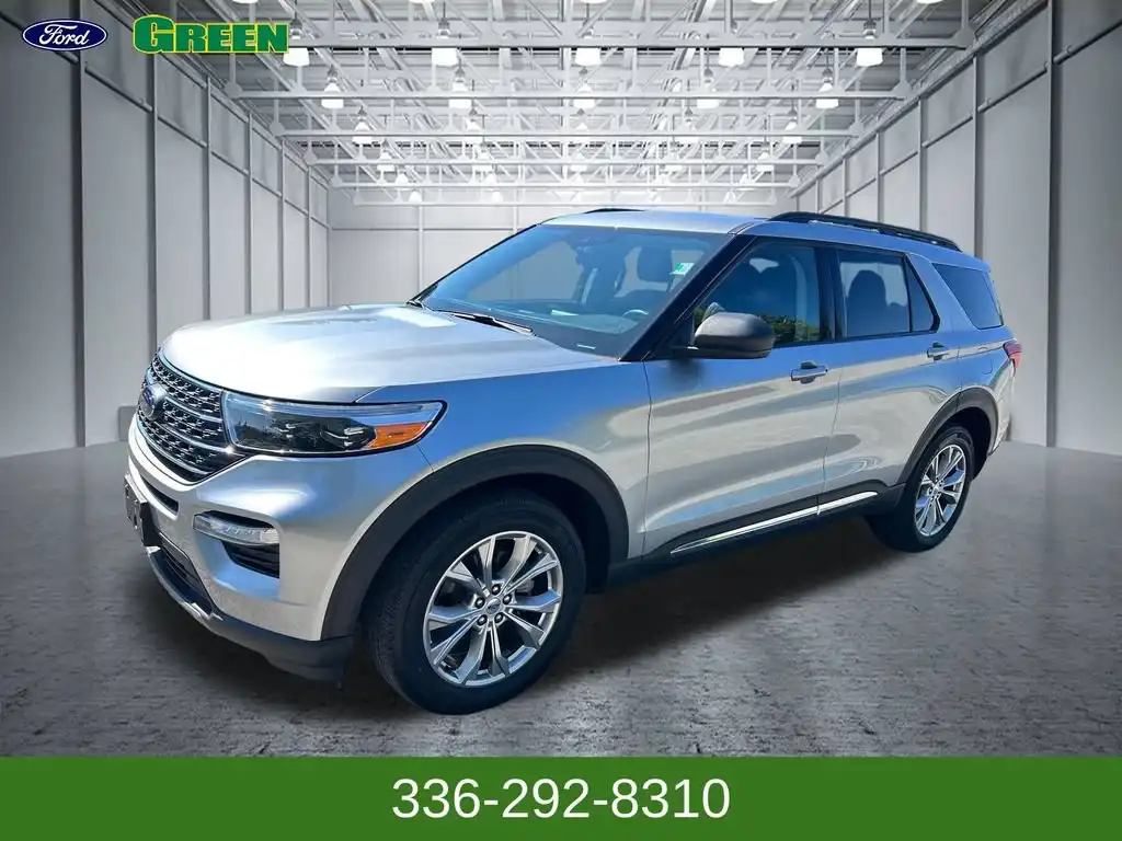 2023 Ford Explorer XLT 4WD's photo