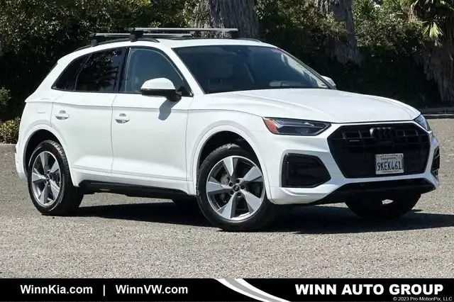 2024 Audi Q5 40 Premium Plus's photo