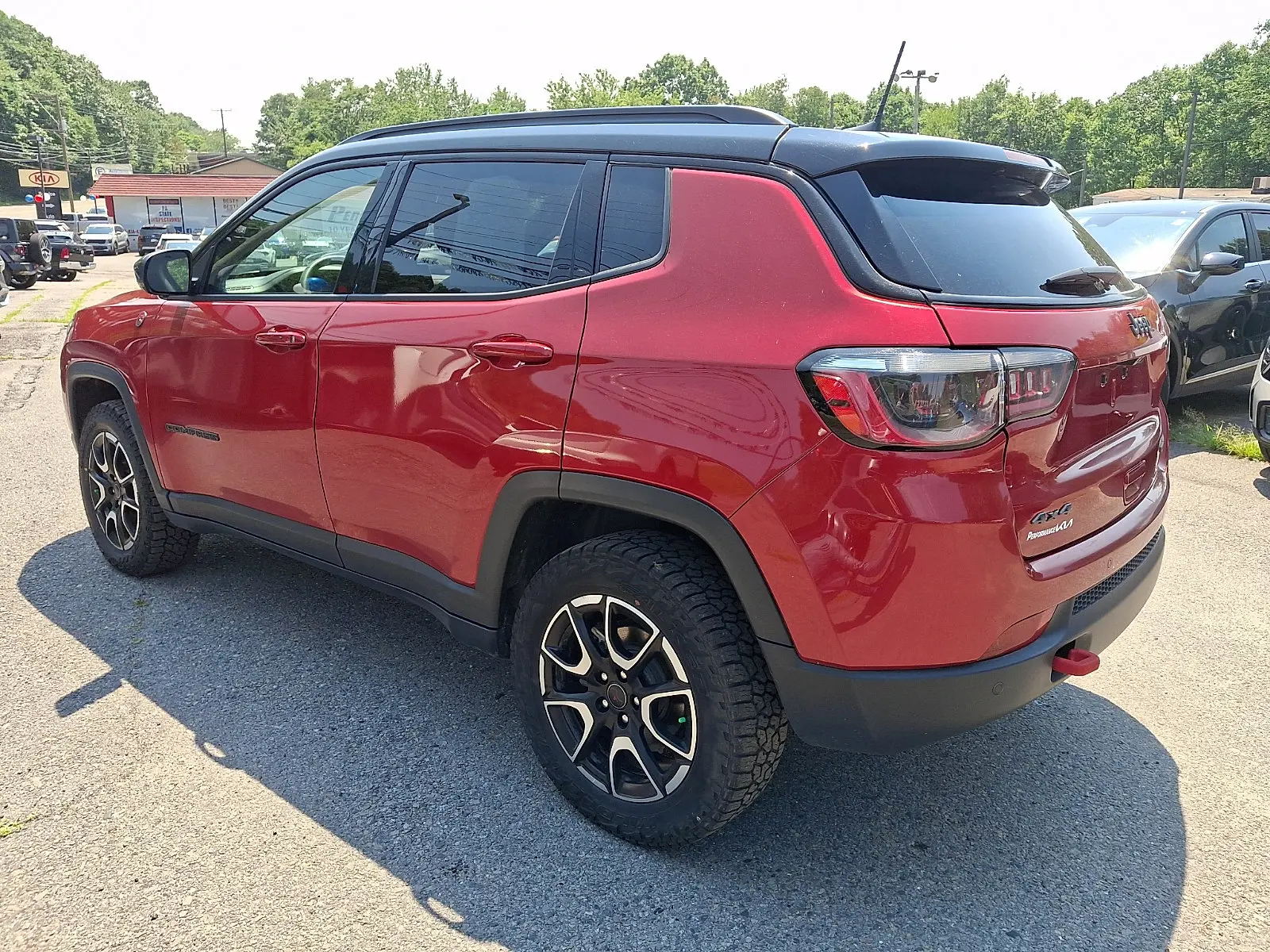 2025 Jeep Compass Trailhawk 4X4 photo 4