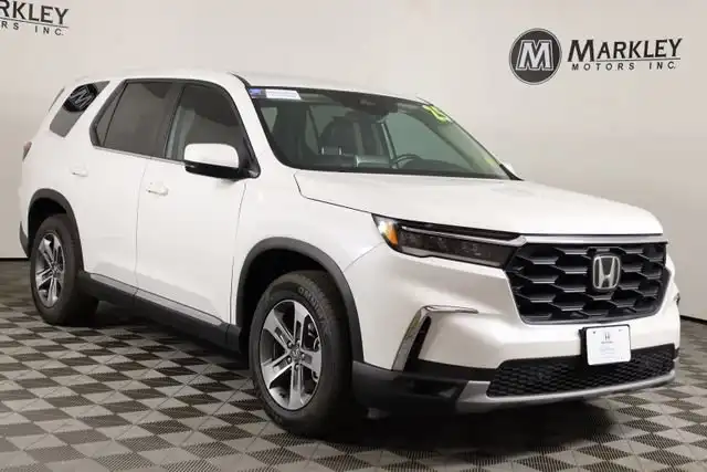 2025 Honda Pilot EX-L AWD's photo
