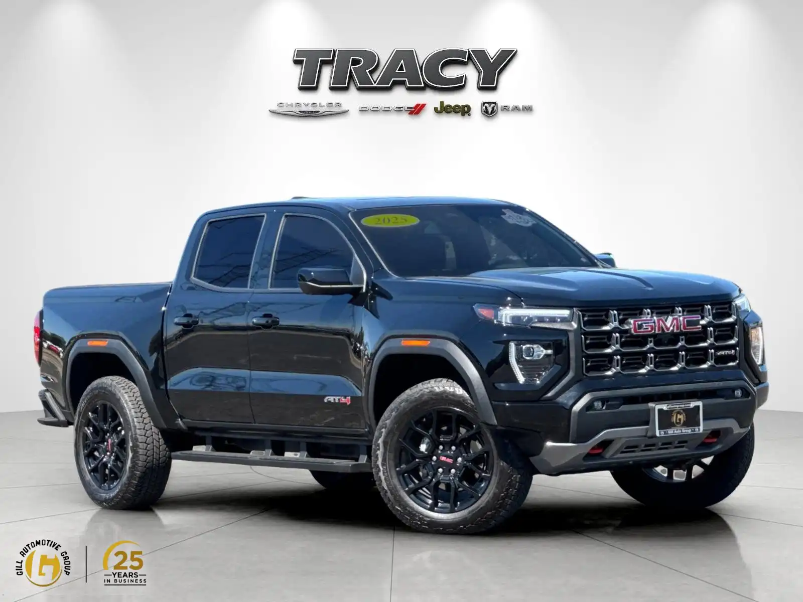 2025 GMC Canyon AT4 4WD Crew Cab Short Box's photo
