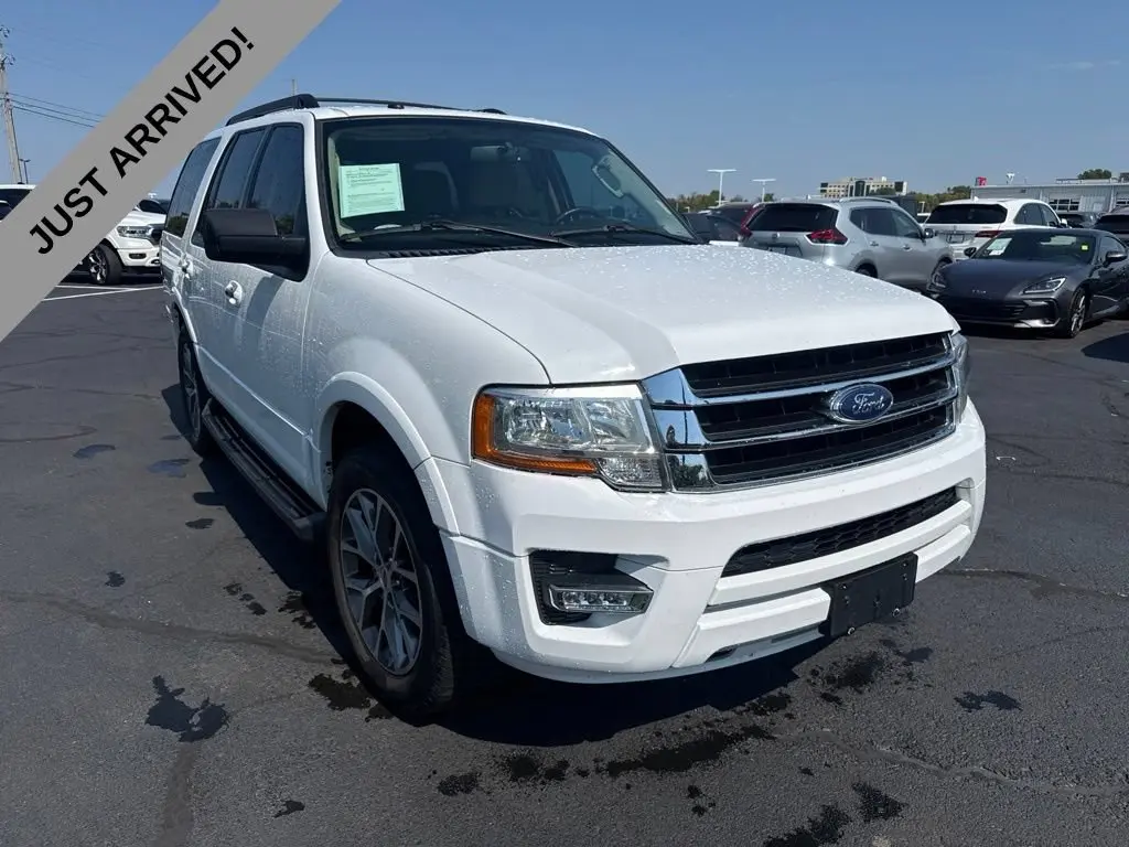 2016 Ford Expedition XLT photo 3