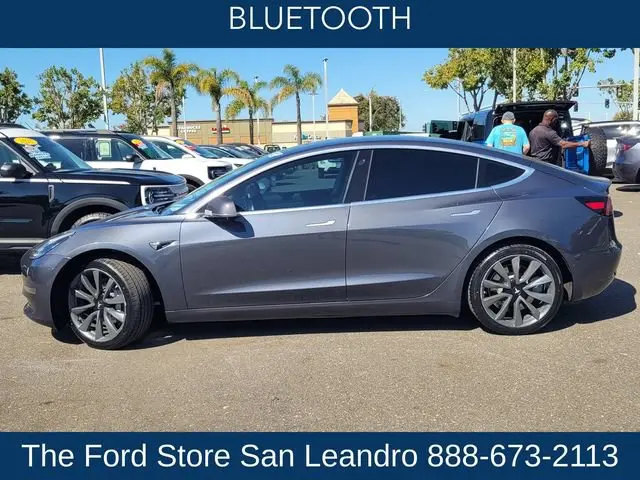 2019 Tesla Model 3 Standard Range Plus photo 5