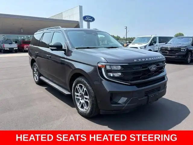 2025 Ford Expedition Active 4x4's photo