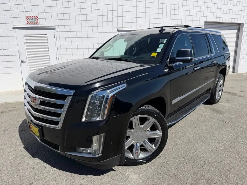 2019 Cadillac Escalade ESV AWD Luxury's photo