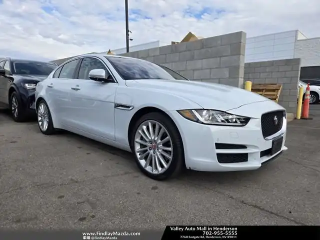 2017 Jaguar XE 35t First Edition AWD's photo