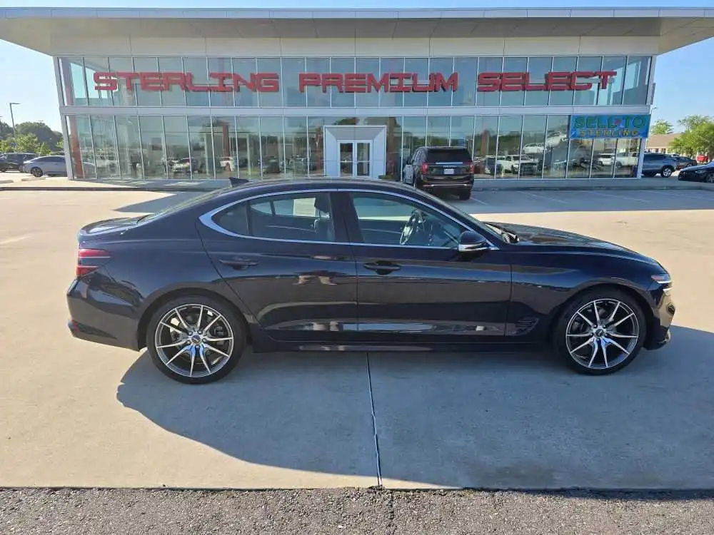 2023 Genesis G70 2.0T Standard's photo