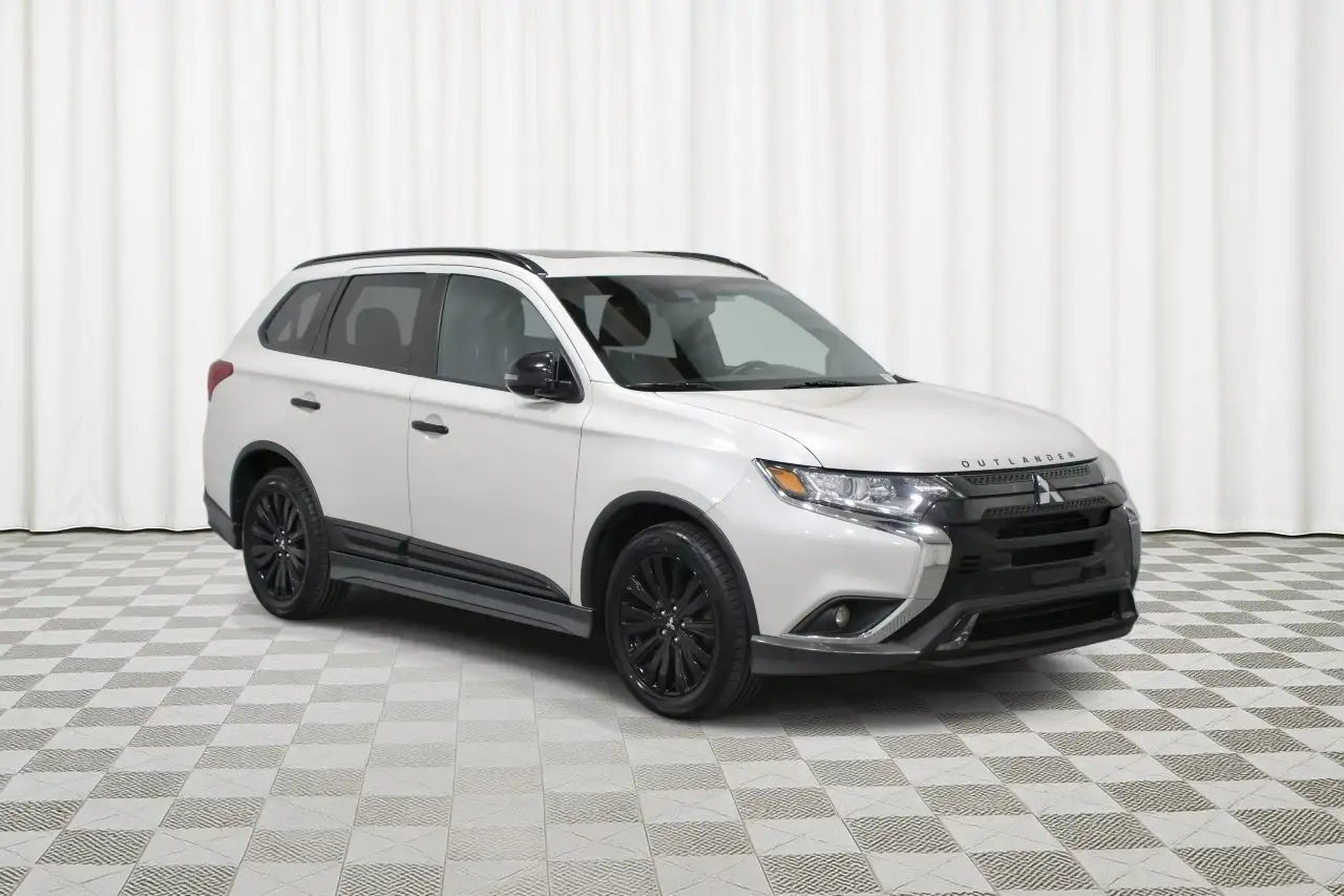 2020 Mitsubishi Outlander SP FWD's photo