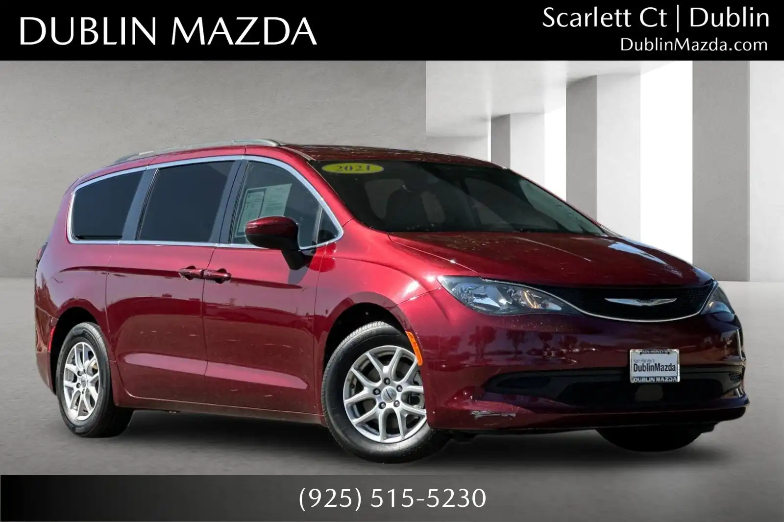 2021 Chrysler Voyager LXi's photo