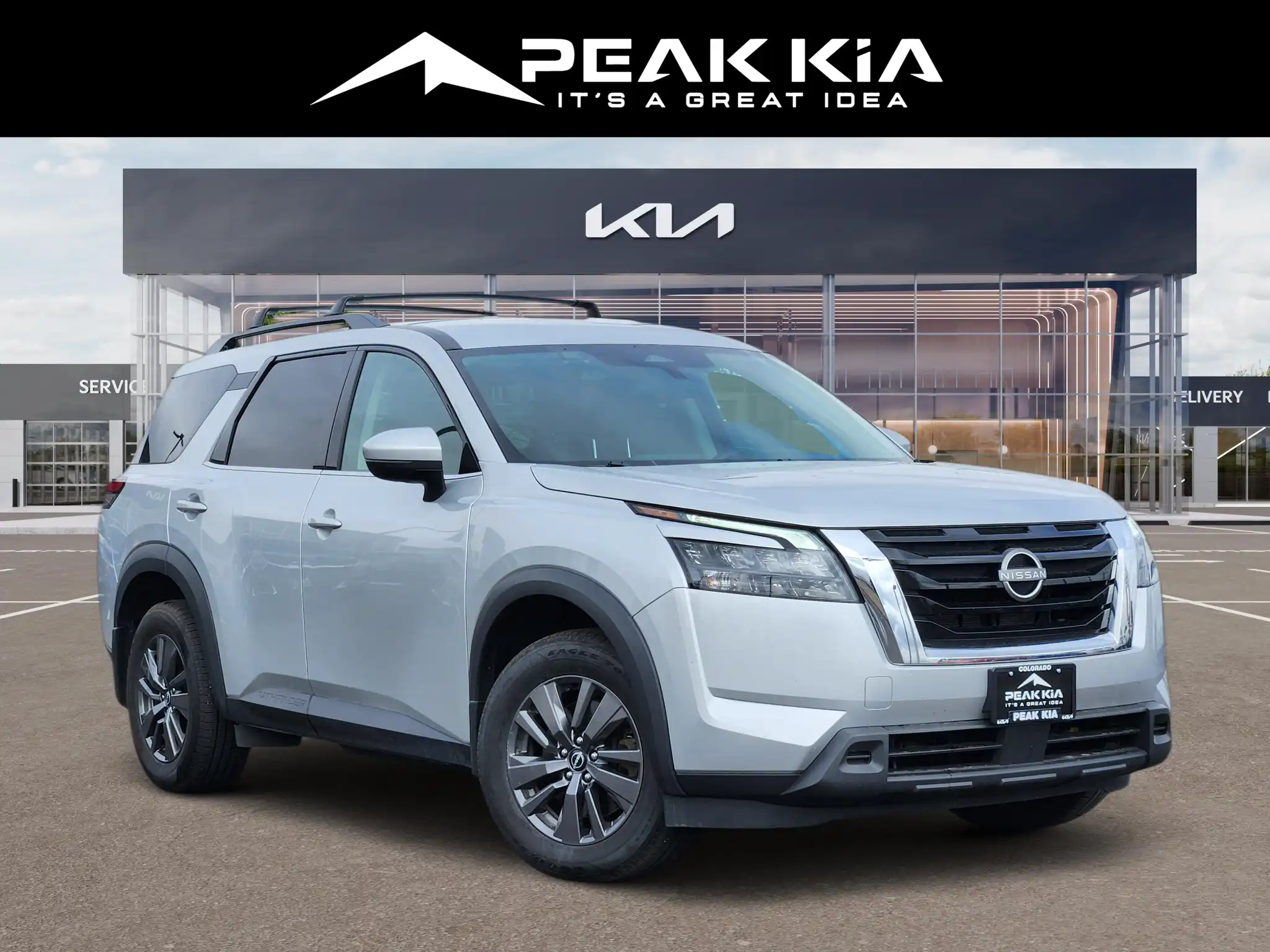 2023 Nissan Pathfinder SV 4WD's photo
