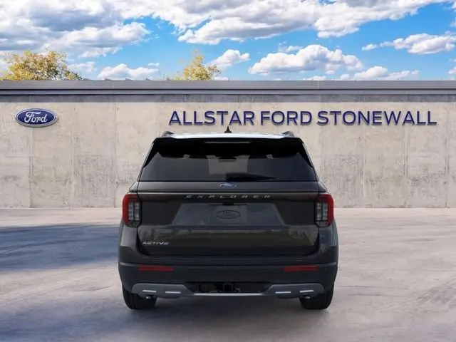 2026 Ford Explorer Active photo 5