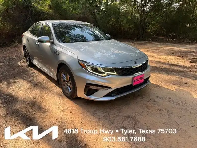 2019 Kia Optima LX AT's photo