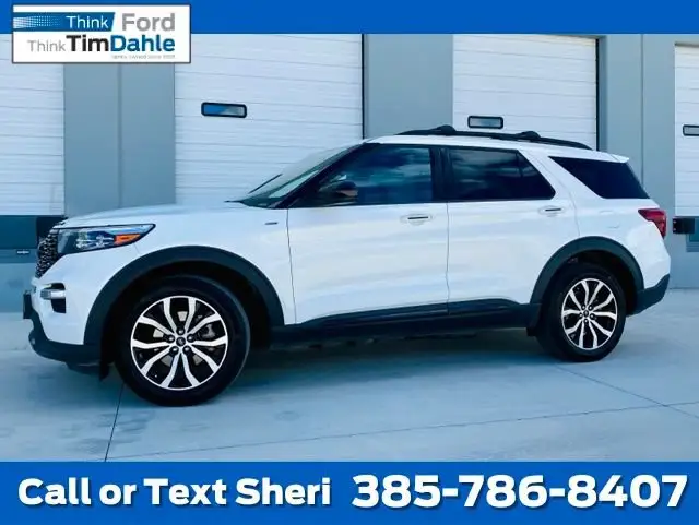 2024 Ford Explorer ST Line 4WD photo 1