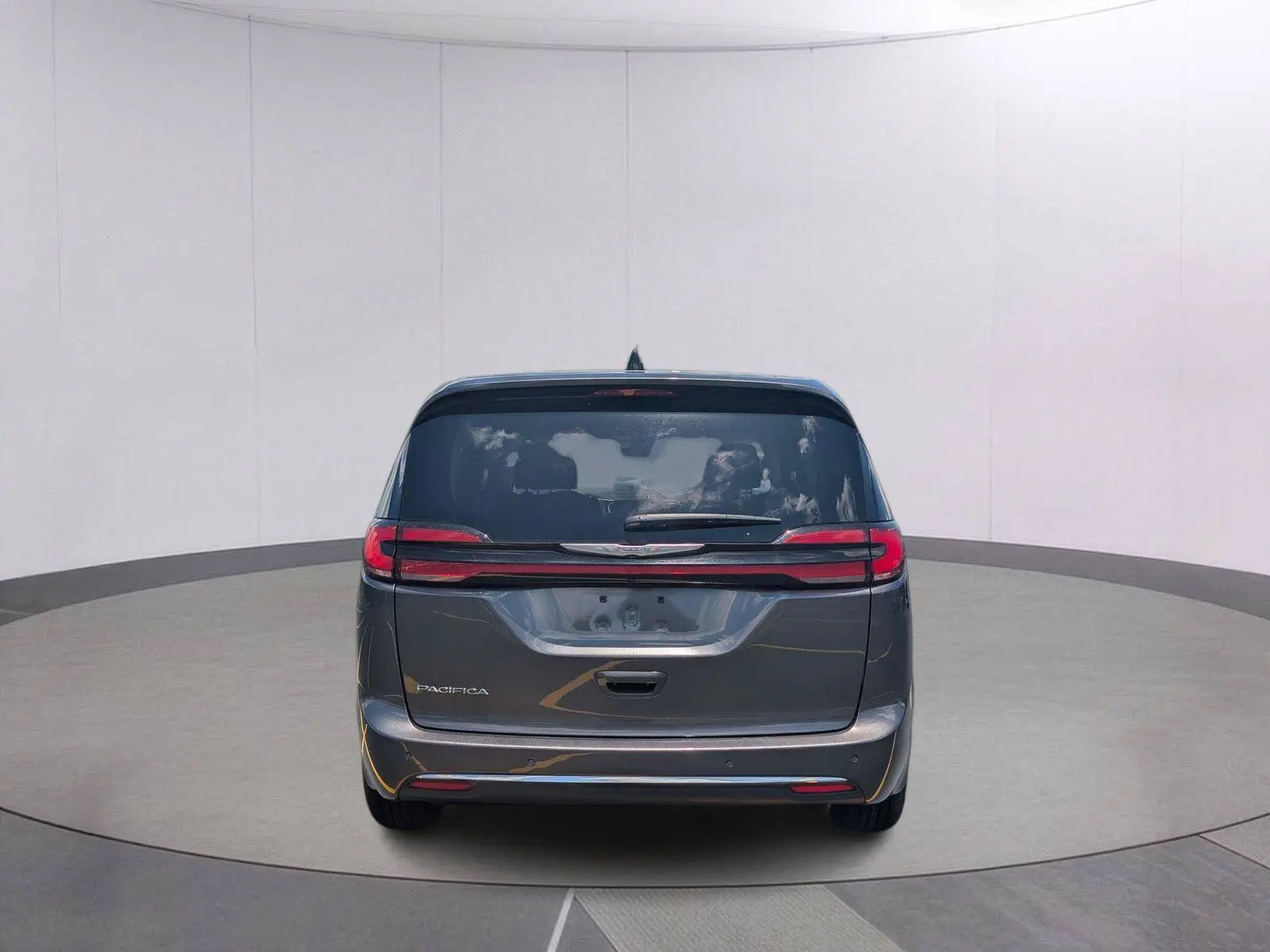 2023 Chrysler Pacifica Touring L photo 4