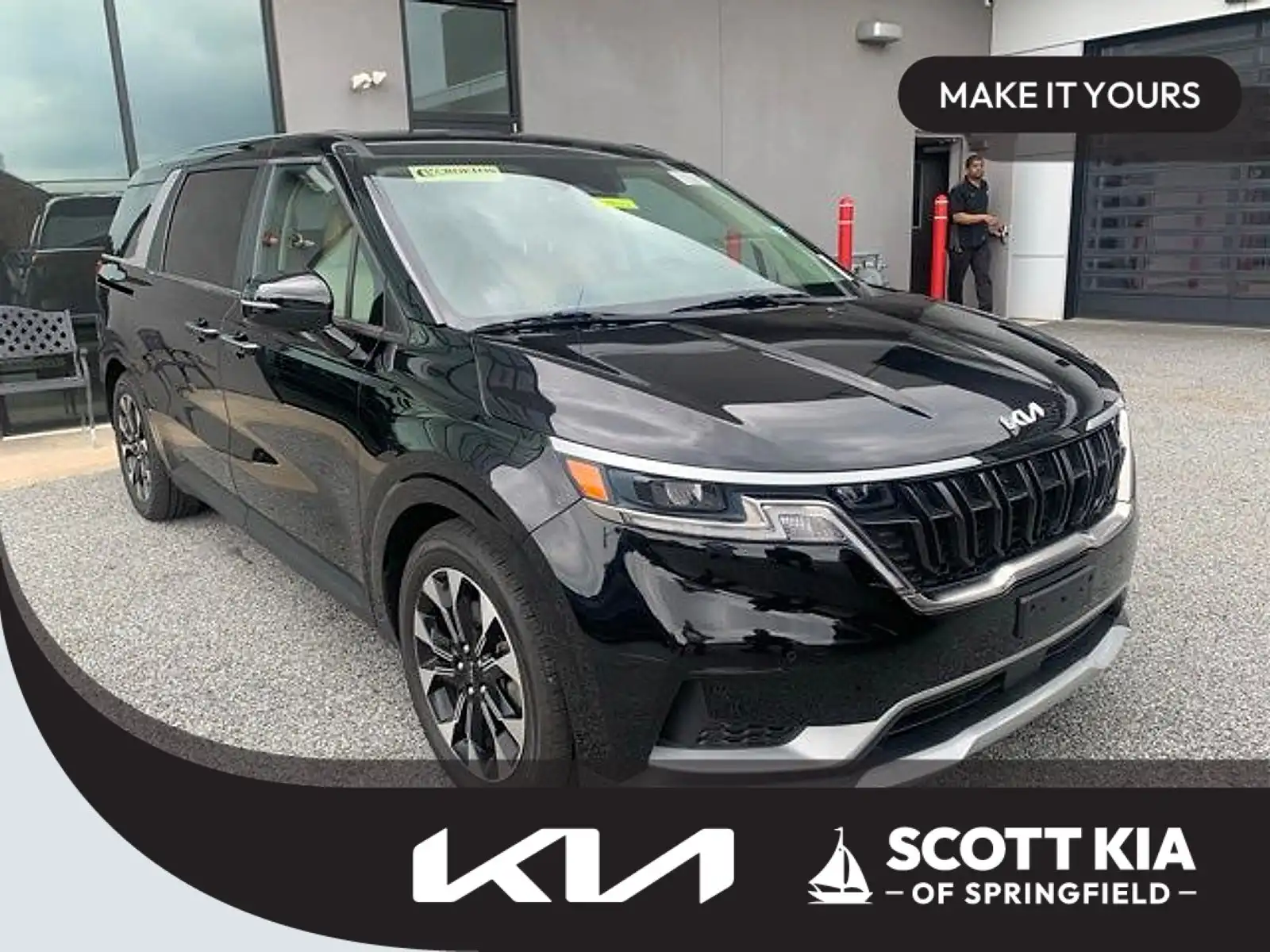 2023 Kia Sedona EX's photo