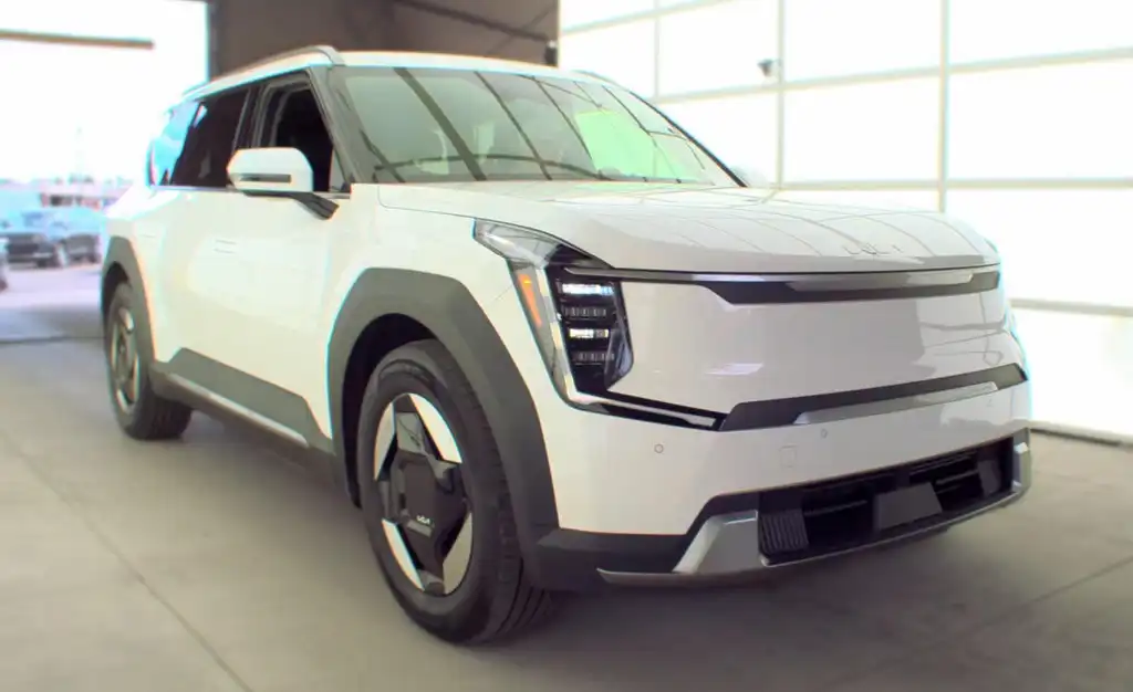 2024 Kia EV9 Wind AWD's photo