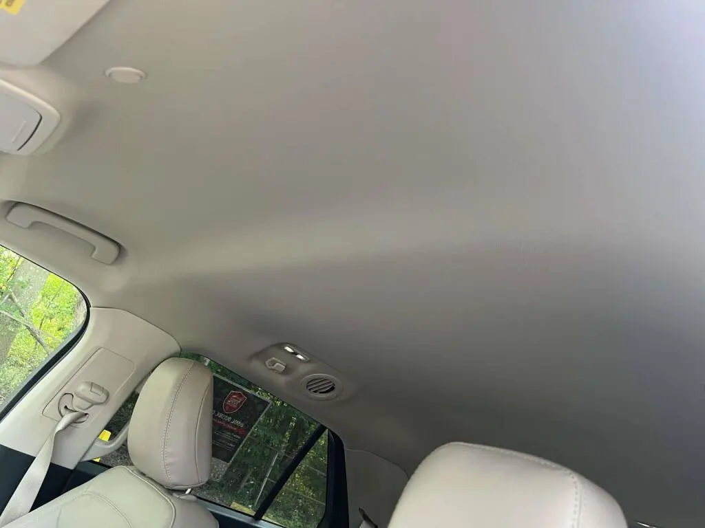 2020 Ford Explorer XLT 4WD photo 5