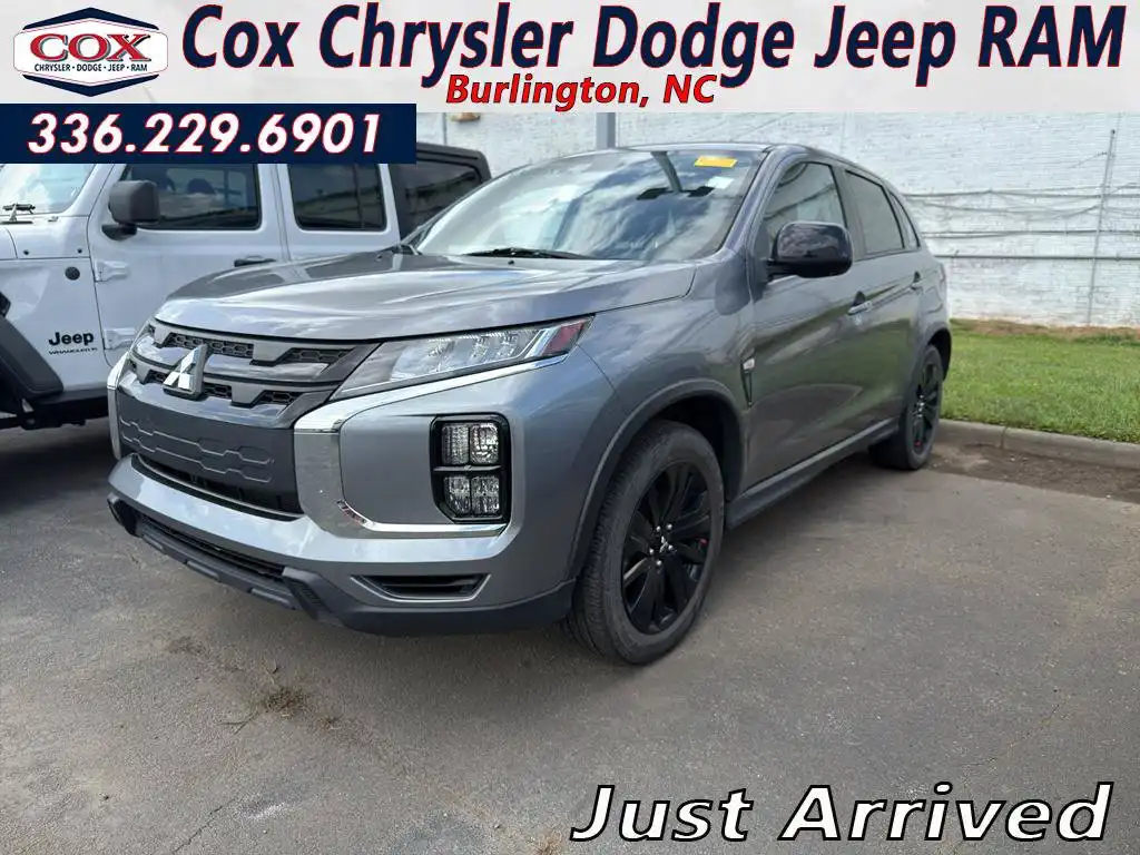 2021 Mitsubishi Outlander Sport 2.0 LE 2WD CVT's photo