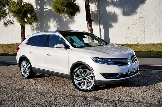 2018 Lincoln MKX Reserve FWD's photo