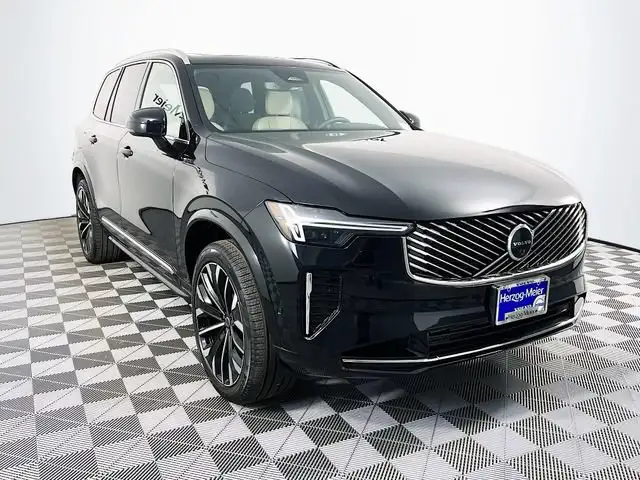 2026 Volvo XC90 T8 Recharge Plus Bright 7-Seat 4WD's photo