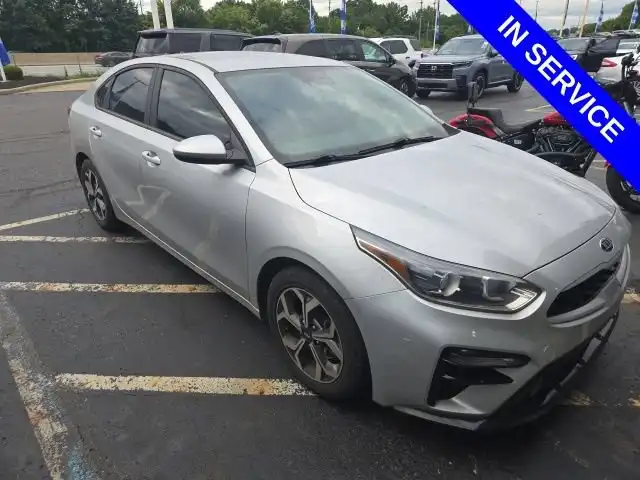 2020 Kia Forte LXS Auto's photo