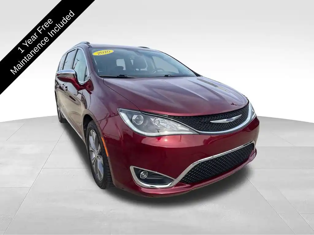 2020 Chrysler Pacifica Limited's photo