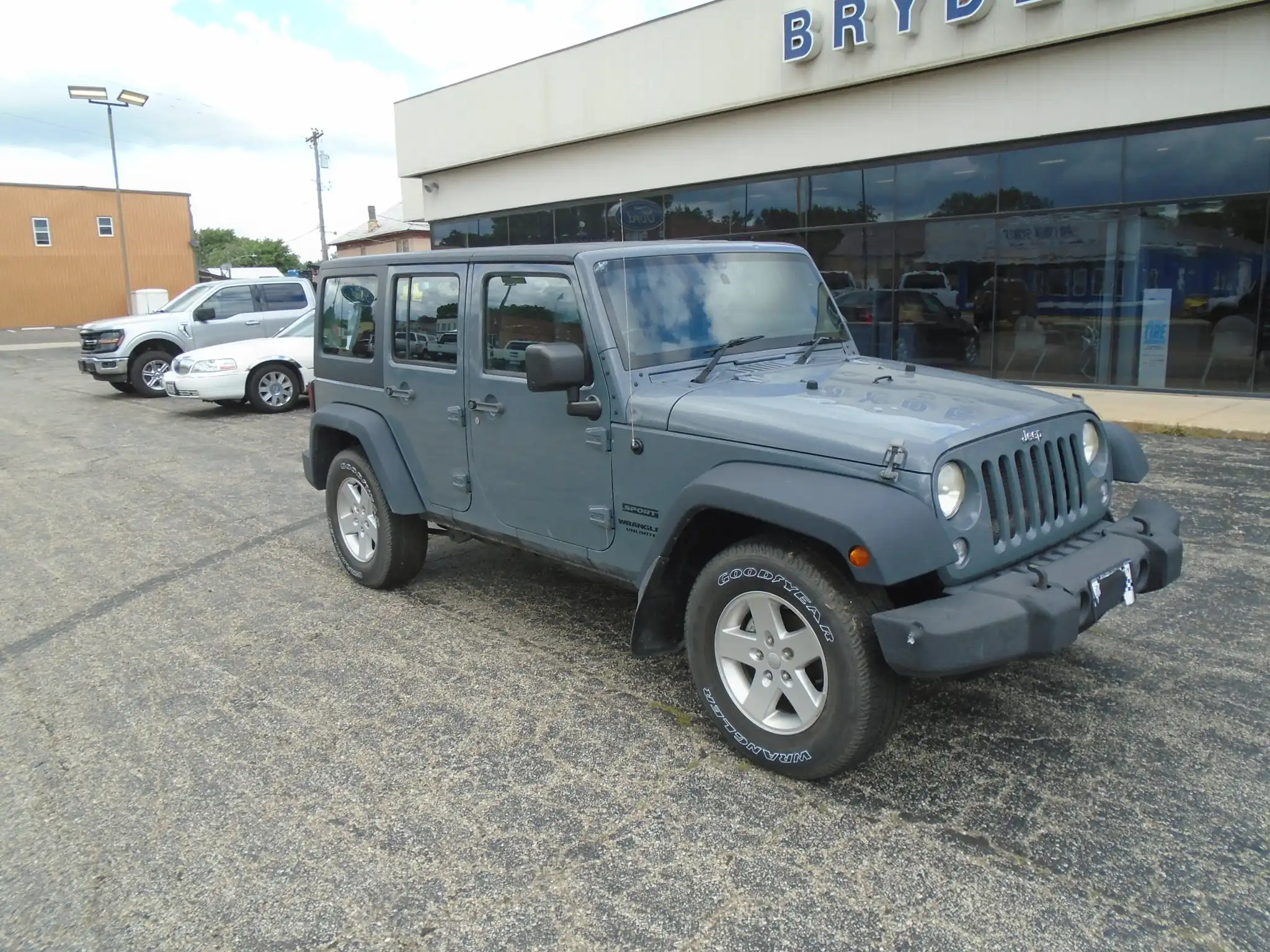 2014 Jeep Wrangler Sport RHD's photo