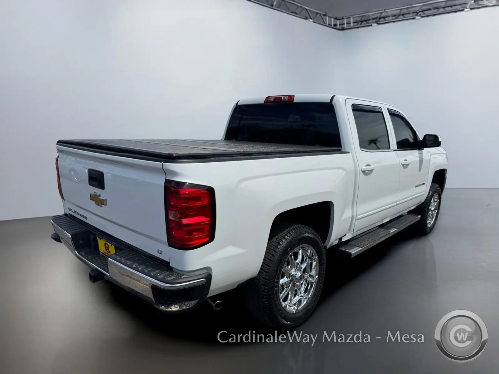 2016 Chevrolet Silverado 1500 LT Crew Cab Short Box photo 4