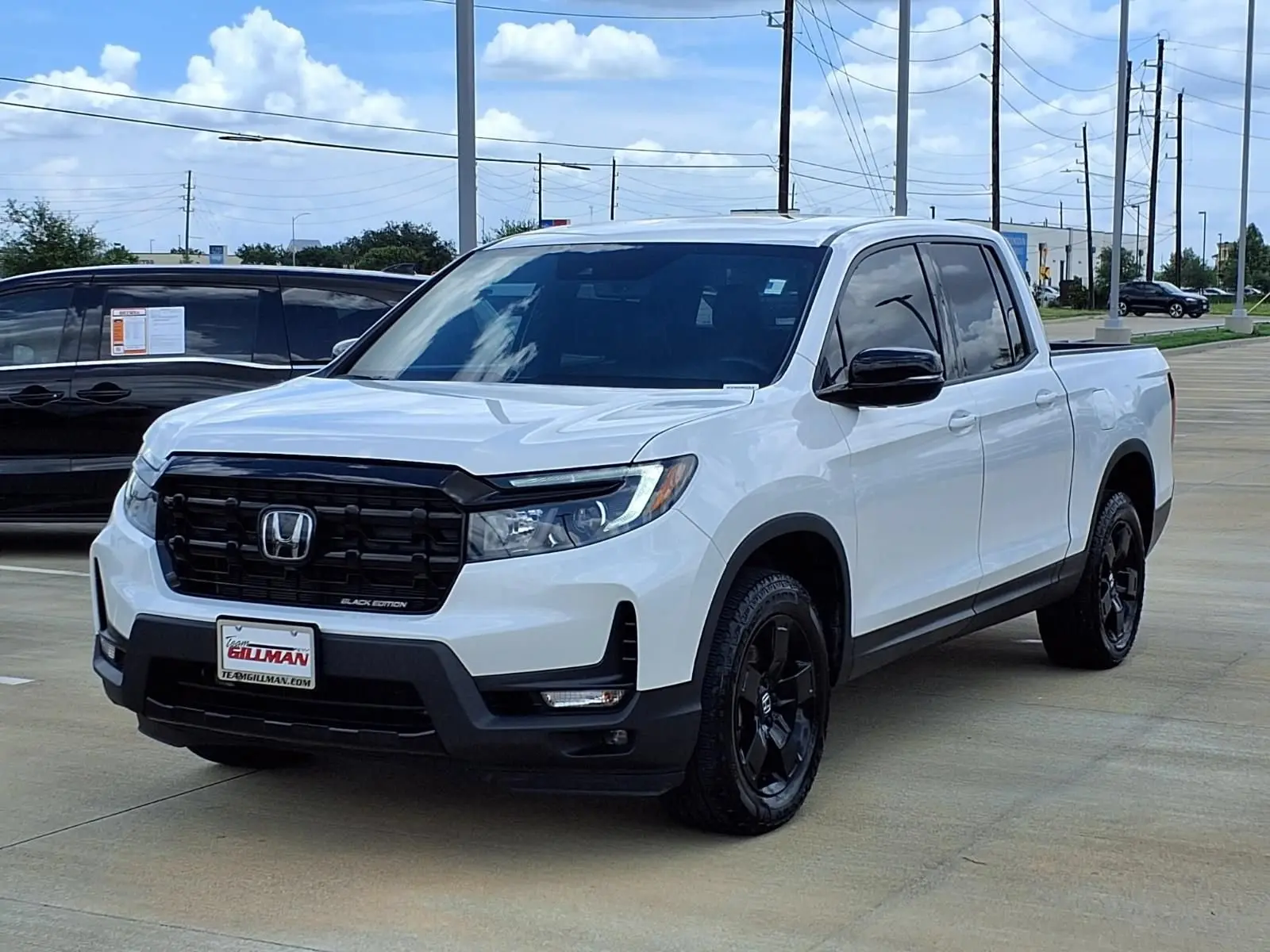 2026 Honda Ridgeline Black Edition photo 4