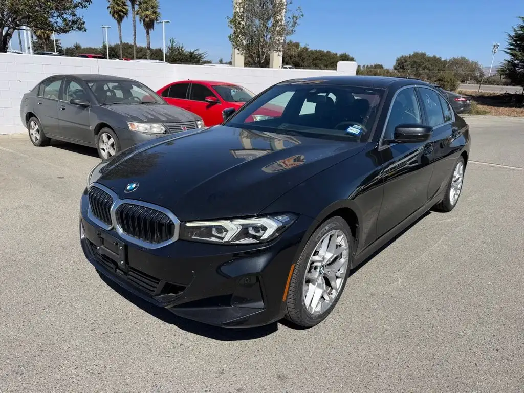 2025 BMW 3 Series 330i Sedan's photo