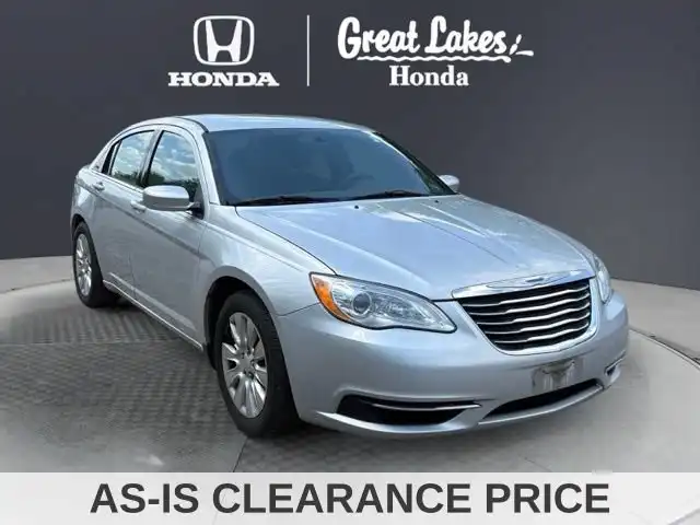2012 Chrysler 200 LX's photo