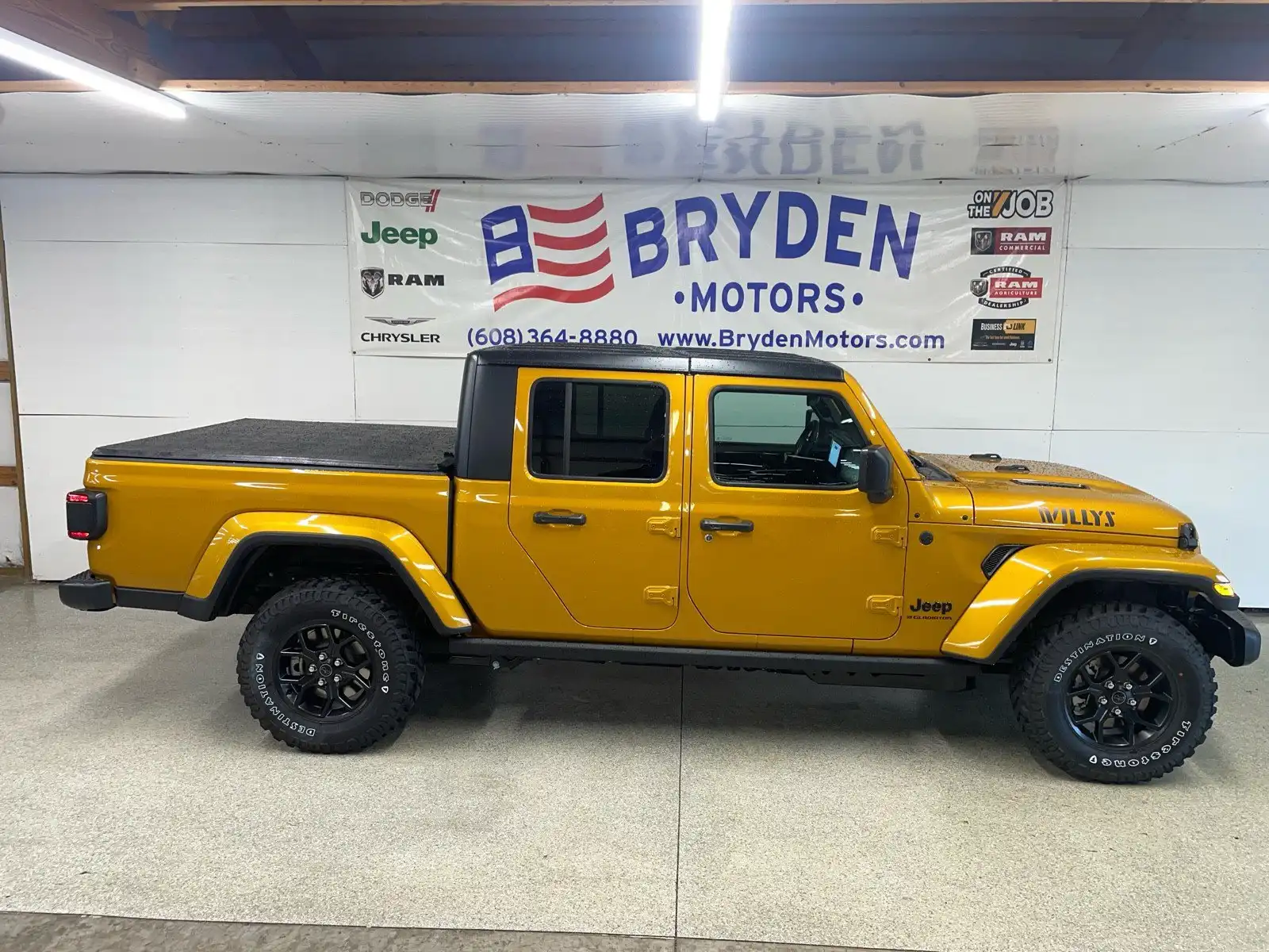 2026 Jeep Gladiator Willys Auto's photo