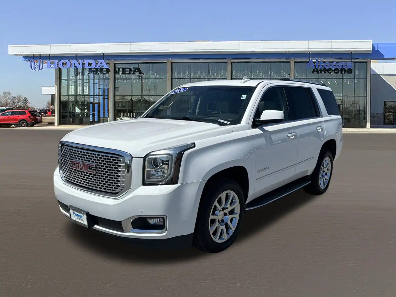 2016 GMC Yukon 4WD Denali's photo
