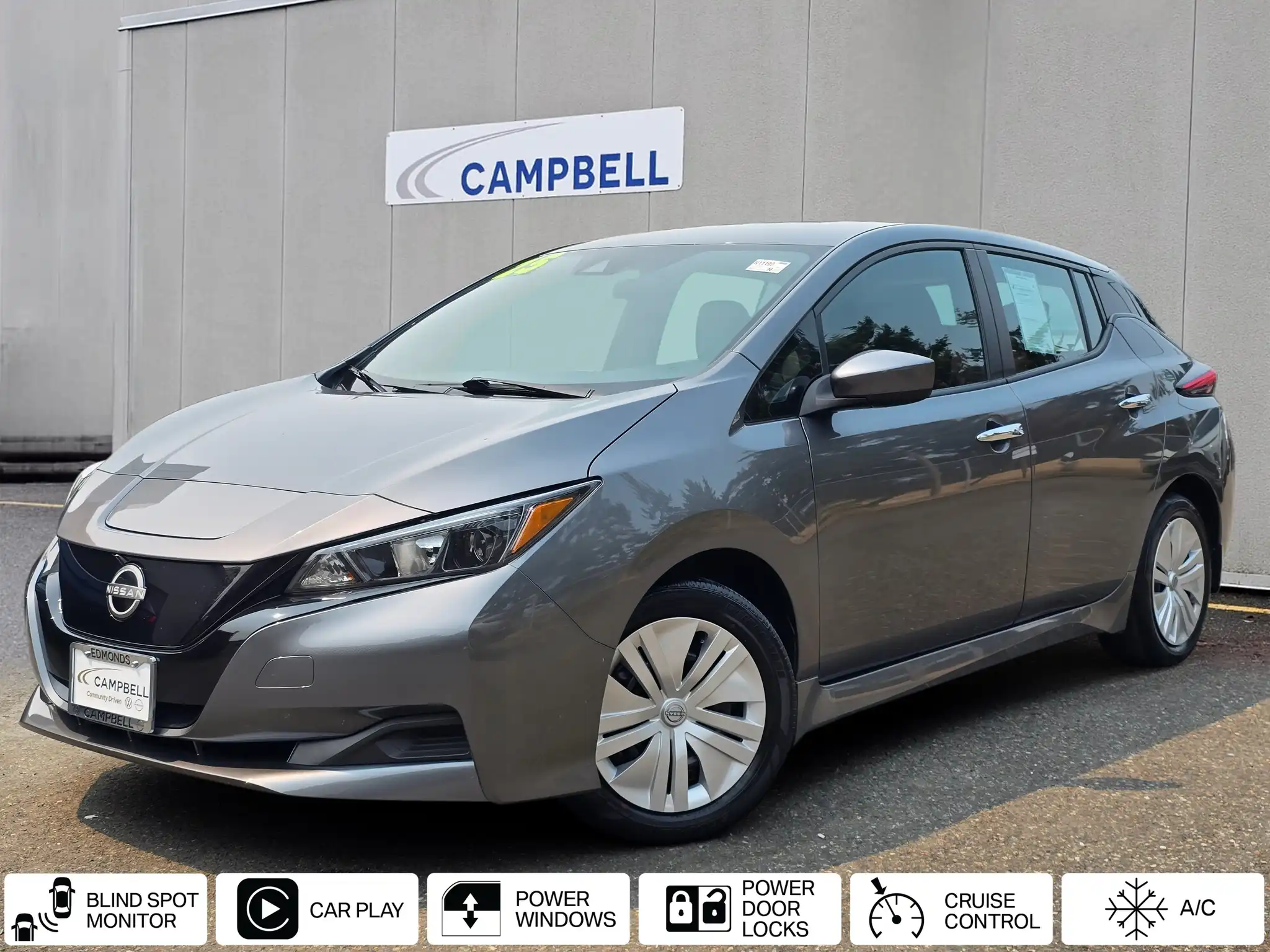 2025 Nissan Leaf S's photo