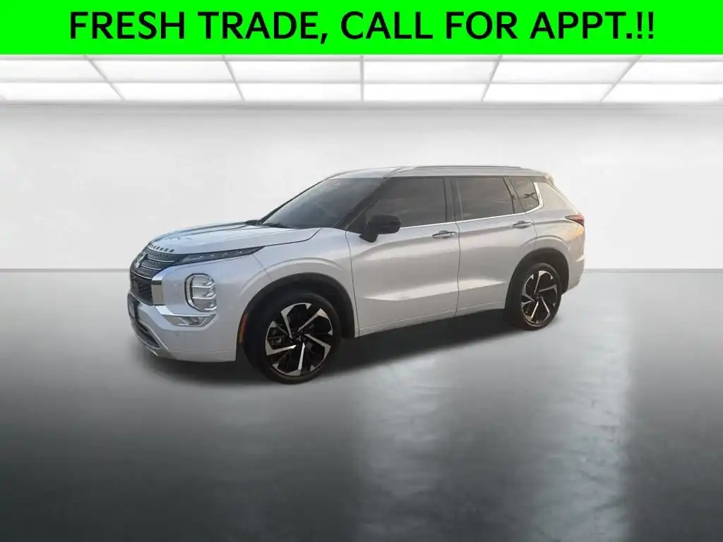 2022 Mitsubishi Outlander SEL S-AWC's photo